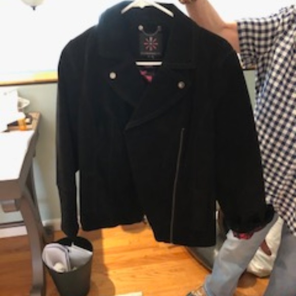 Motorcycle Suede Jacket stylish inside and out - Picture 4 of 5